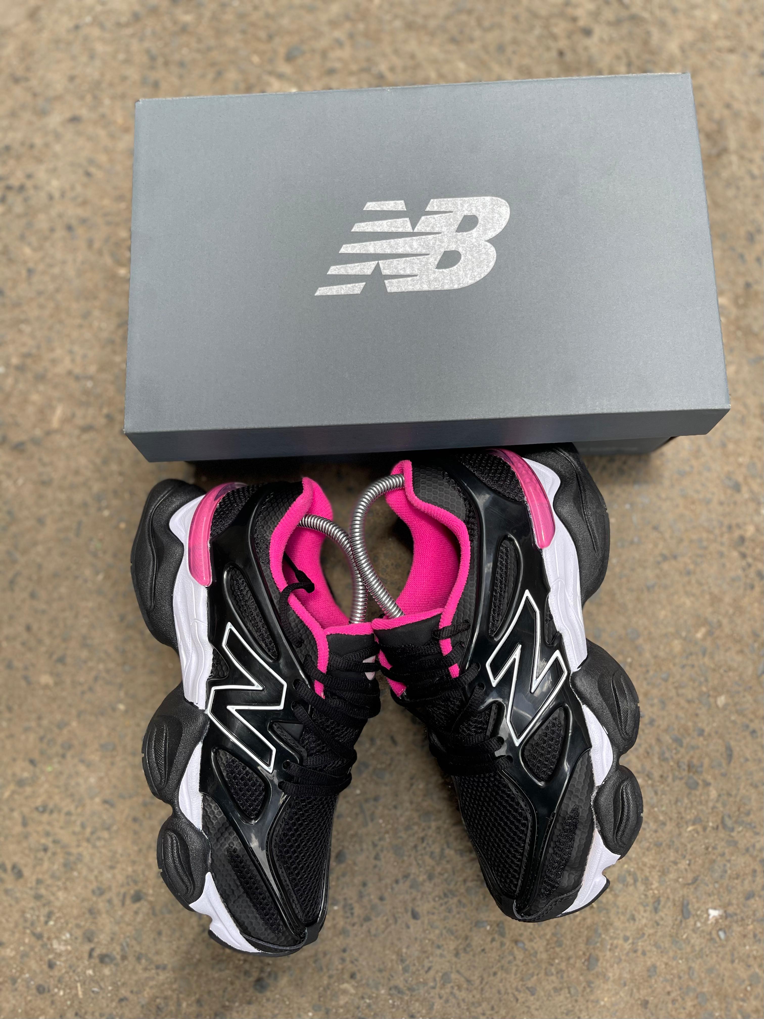 New Balance 9060